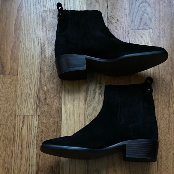 NWOB Sam Edelman Black Suede Ankle Pull On Boots 6.5 - Picture 1 of 4